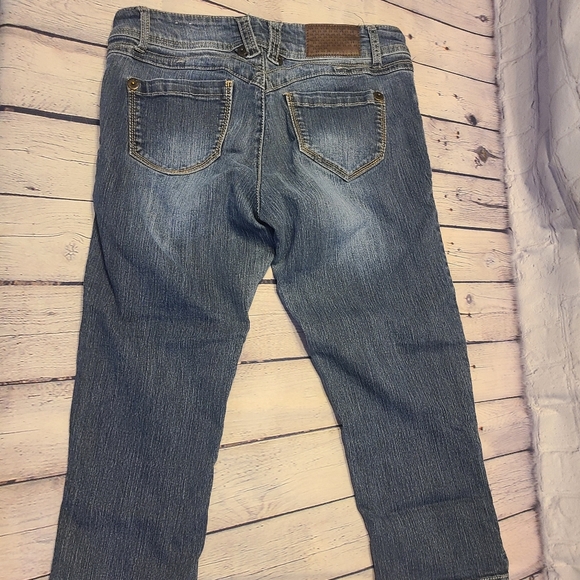 Rewind Jean capris - Picture 2 of 4